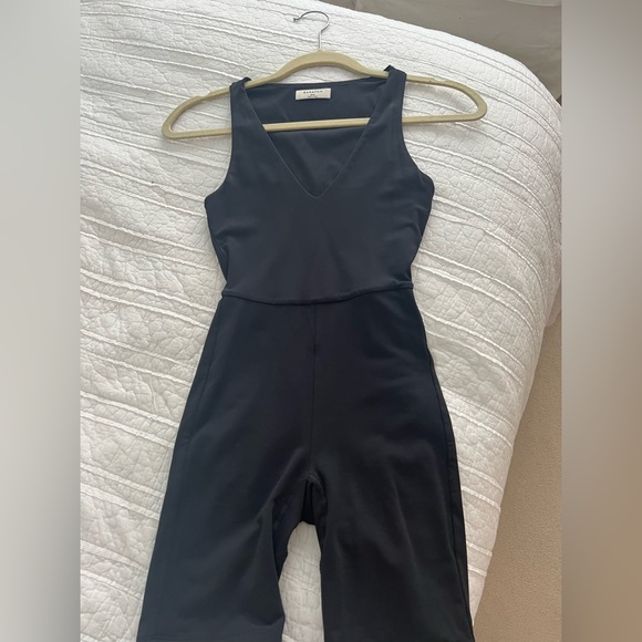 Babaton - Contour V-Neck Romper - Picture 2 of 3